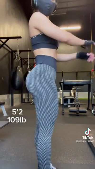 The things I&rsquo;d do to her 🤤