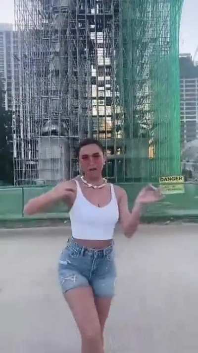 Yassi Pressman