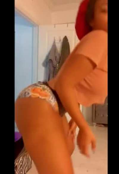 rate my twerking..