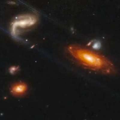 Close up comparison of OLD vs NEW photos of SMACS 0723. New one is from James Webb Telescope.
