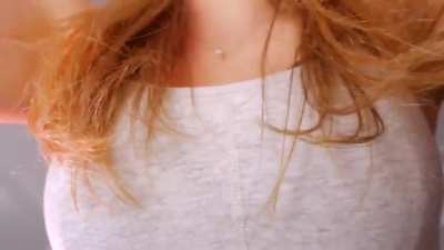 5 minutes of Lauren&rsquo;s tits in your face