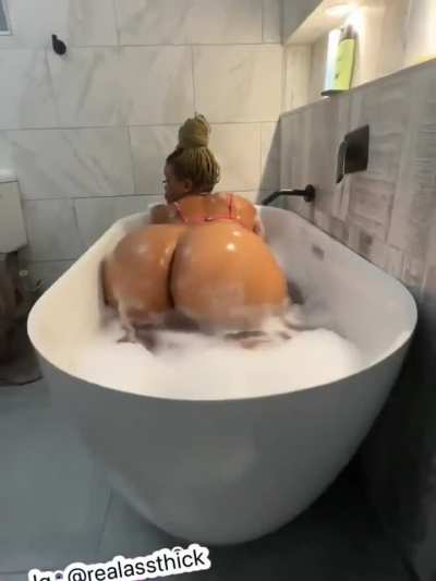 💦
