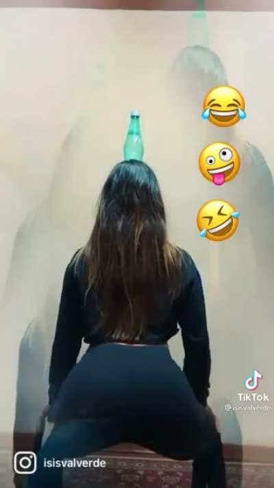 Isis Valverde