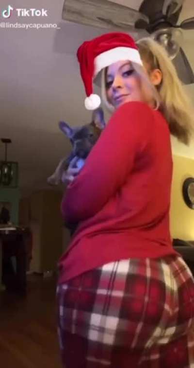 Christmas PAWG 🧑🏻&zwj;🎄🍑