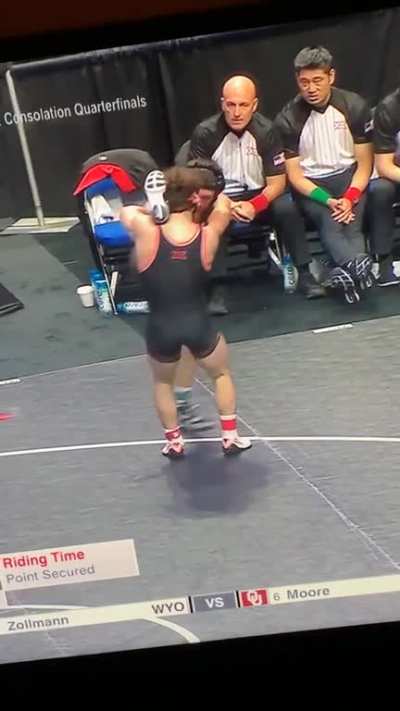 Been following wrestling for maybe 2 years now, and I&acirc;ve never seen anyone further elevate a leg like this&acirc;&brvbar; &eth;&sup3;