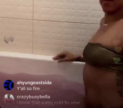 😳