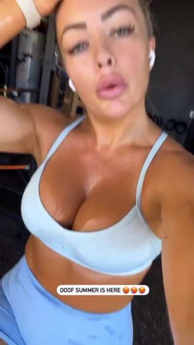 Mandy 