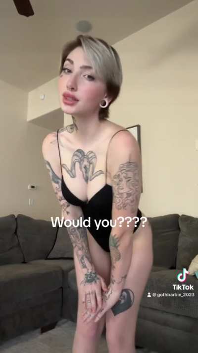 @gothbarbie_2023