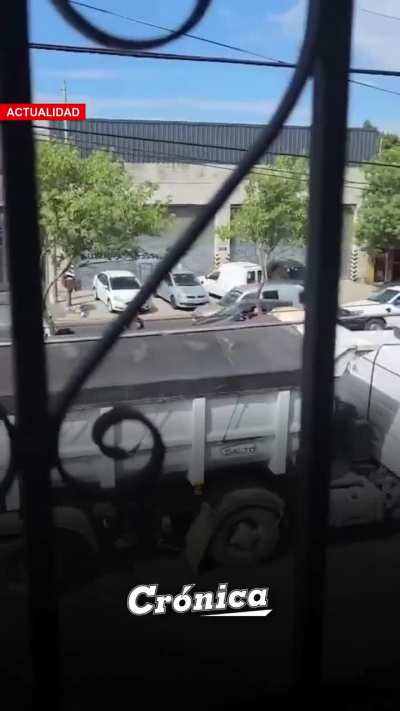 Un hombre fue golpeado en la cabeza con un fierro y qued&oacute; en terapia intensiva