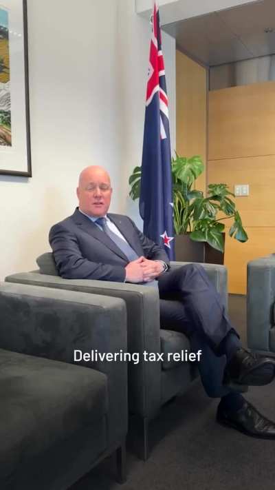 Christopher "I'm wealthy" Luxon attempts to get in touch with the youth with a brainrot ad