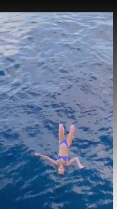 To look elegant while diving