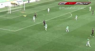1922 Konyaspor ma&ccedil;ını sunan spiker sosyal medyada g&uuml;ndem oldu.