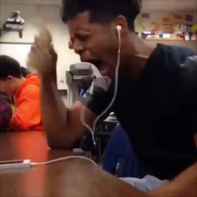 Cuando se cancela la paja grupal 😭😭😢