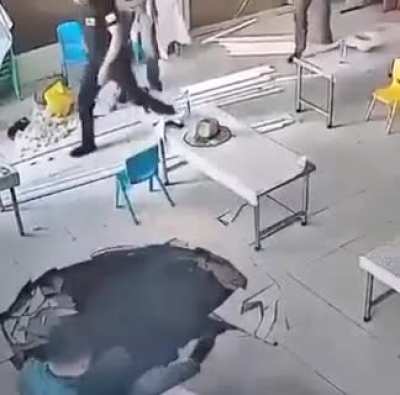 Dude has quick feet