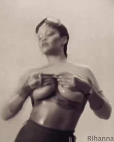 Hand bra