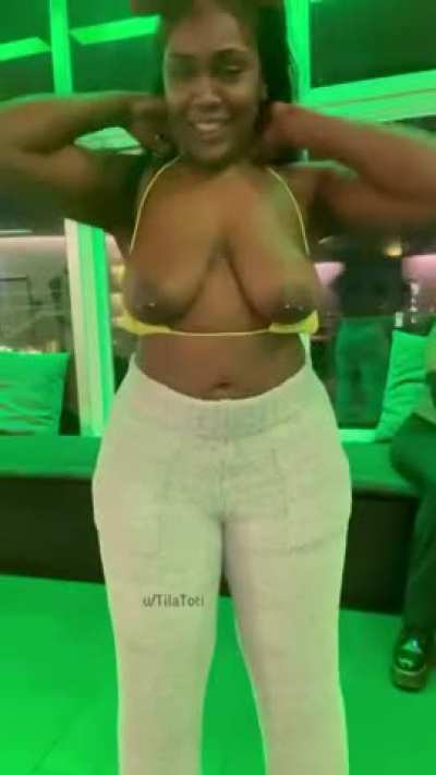 I love showing my tits no matter where I am