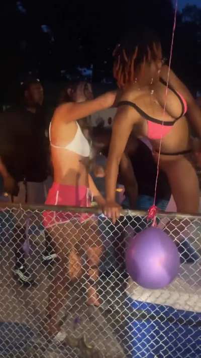 Lit girls