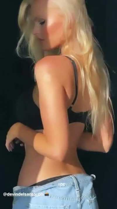 Victoria Secret (2)