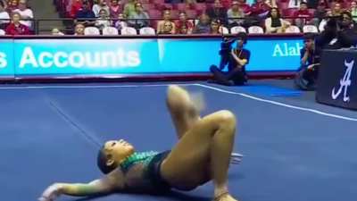 Michigan state University&rsquo;s Nyah Smith💚🤍🔥🔥🔥🤸&zwj;♀️