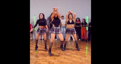 Chulo Dance Zoomed