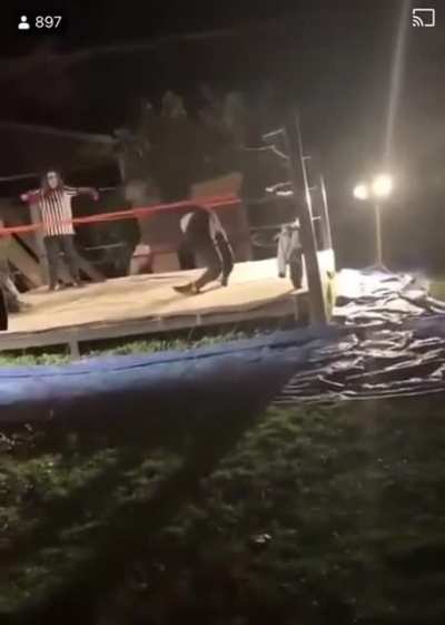 It&rsquo;s always the most unathletic guys jumping off of the ropes