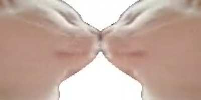 haha theyre kissing :)