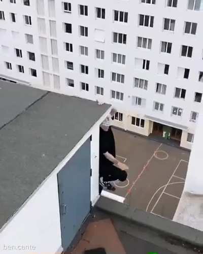 İzlerken ben düştüm amk