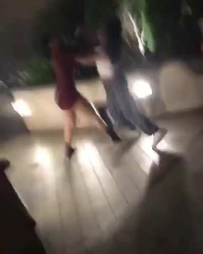 She's sexy and know how to fight 😲😍