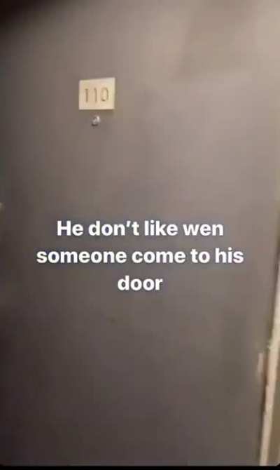 Rapper Blueface assaulting girlfriends neighbor