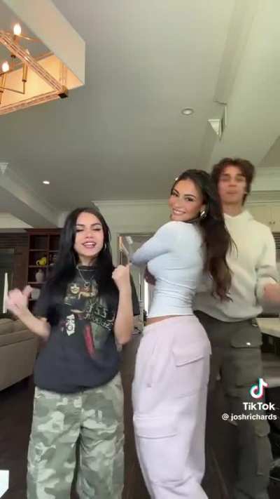 If you are Josh, would you want to fuck Tara or Gabi? 