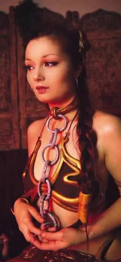 Pixiecat as Slave Leia