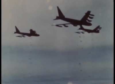 The infamous video of B-52 dumping bombs over Vietnam, from the USAF documentary/film "Combat Photography" [video]