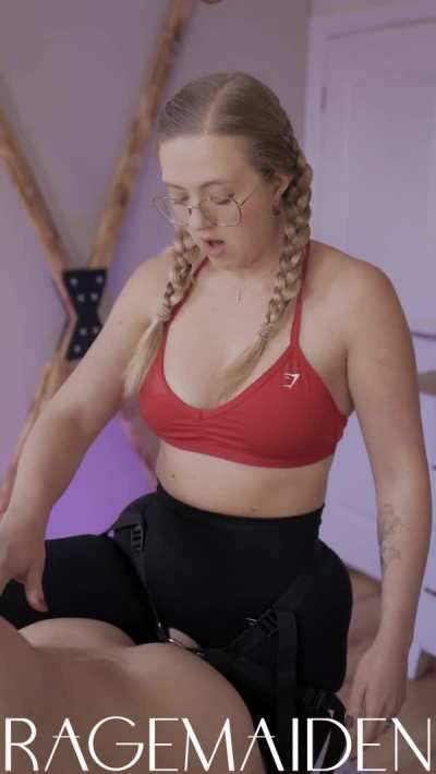 Do you enjoy slow and deep Pegging?
