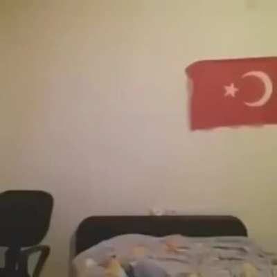 Mesut &Ouml;zil Burak Yılmaza cevap veriyor
