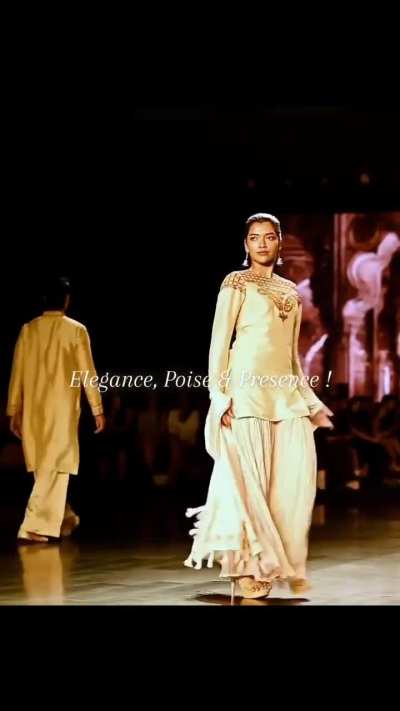 Sandra Francis - Times Fashion Week