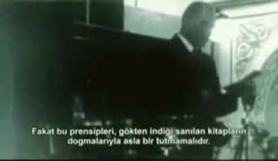 G&ouml;kten indiği sanılan kitaplar