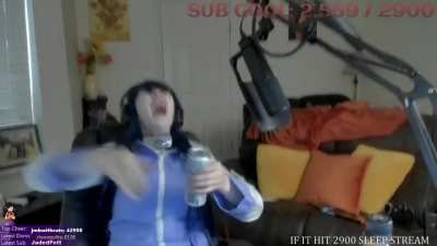 HMC while i stab my White Claw
