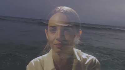 Maya Hawke Butt Naked Plot in Her To