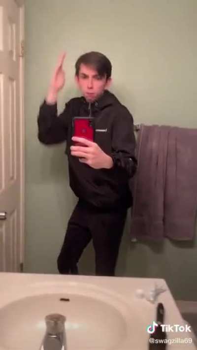 nyooooom boi