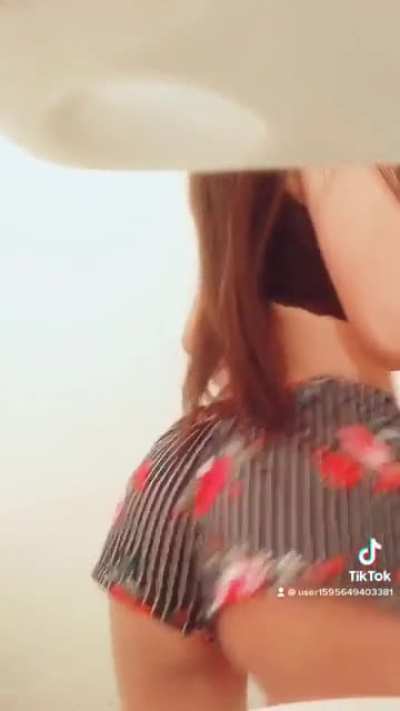 Un video m&aacute;s de la zorra de mi amiga