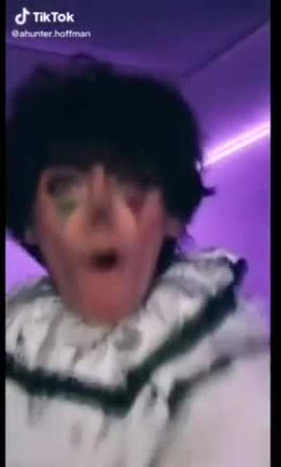 The tongue movement made me uncomfortable