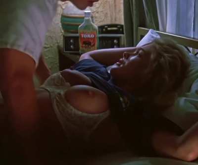Erika Eleniak