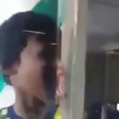 :v