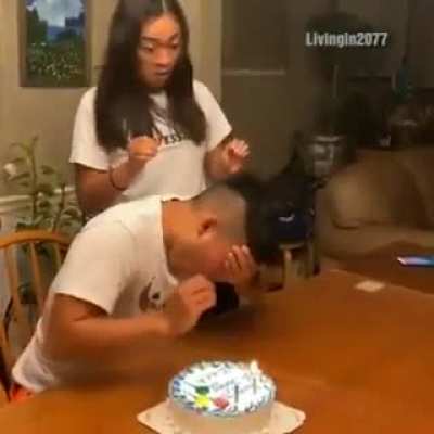 T&iacute;tulo foi comer seu pai aquele gostoso👍