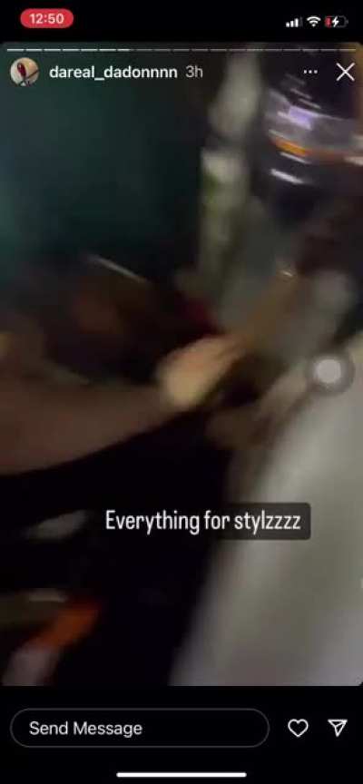 😭