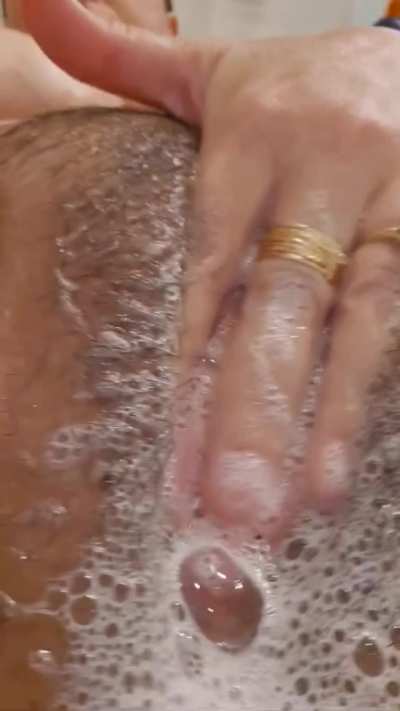WET WEDNESDAY 💦 