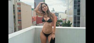 Ari sexy