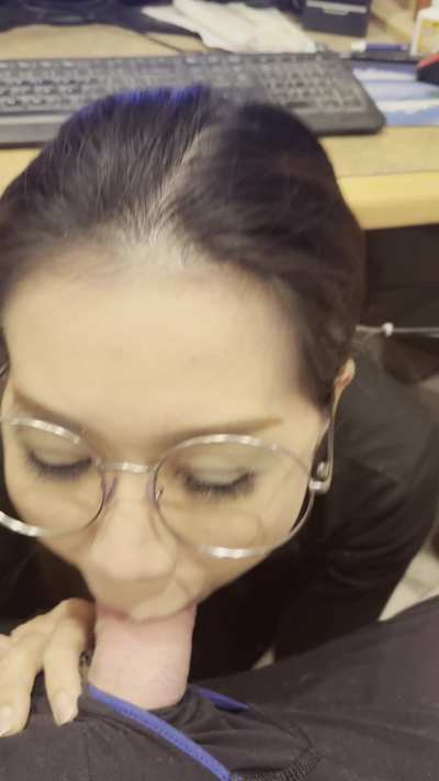 Work sucks, let me just suck your cock during breaks