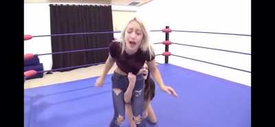 Anyone knows which match is this? I just love that blondie&rsquo;s ahegao face