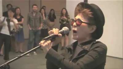 Yoko Ono screaming cadenza at MoMA